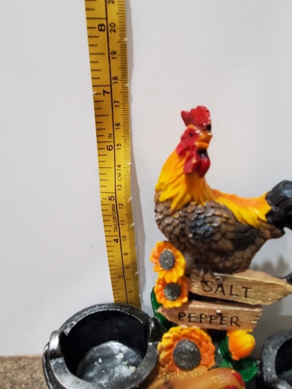 DWK Ceramic Rooster salt & pepper set - Picture 3 of 4
